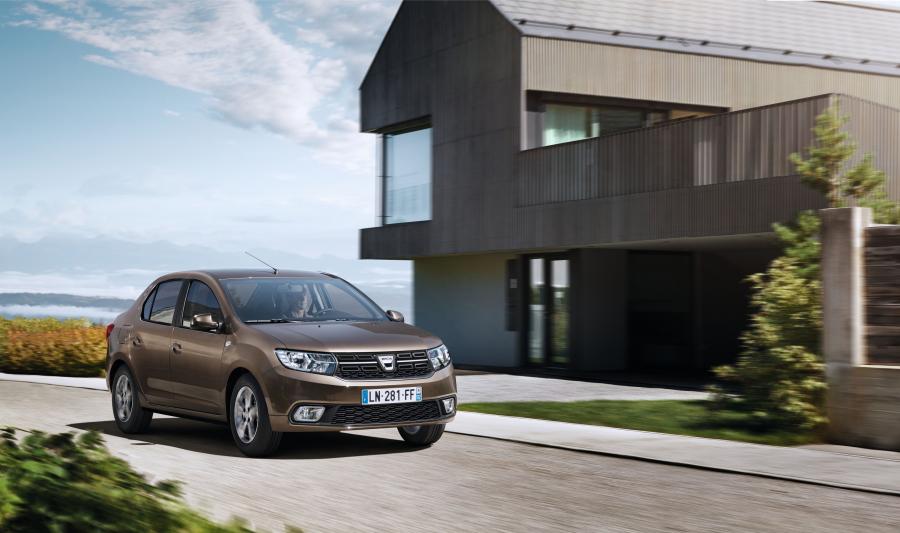  Dacia Logan 2016 года  (фото 6 из 19)